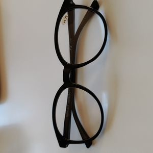 Reading eyeglass, +1.75